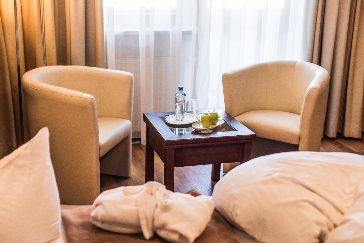 Hotel Dreisonnen Зерфаус Екстериор снимка